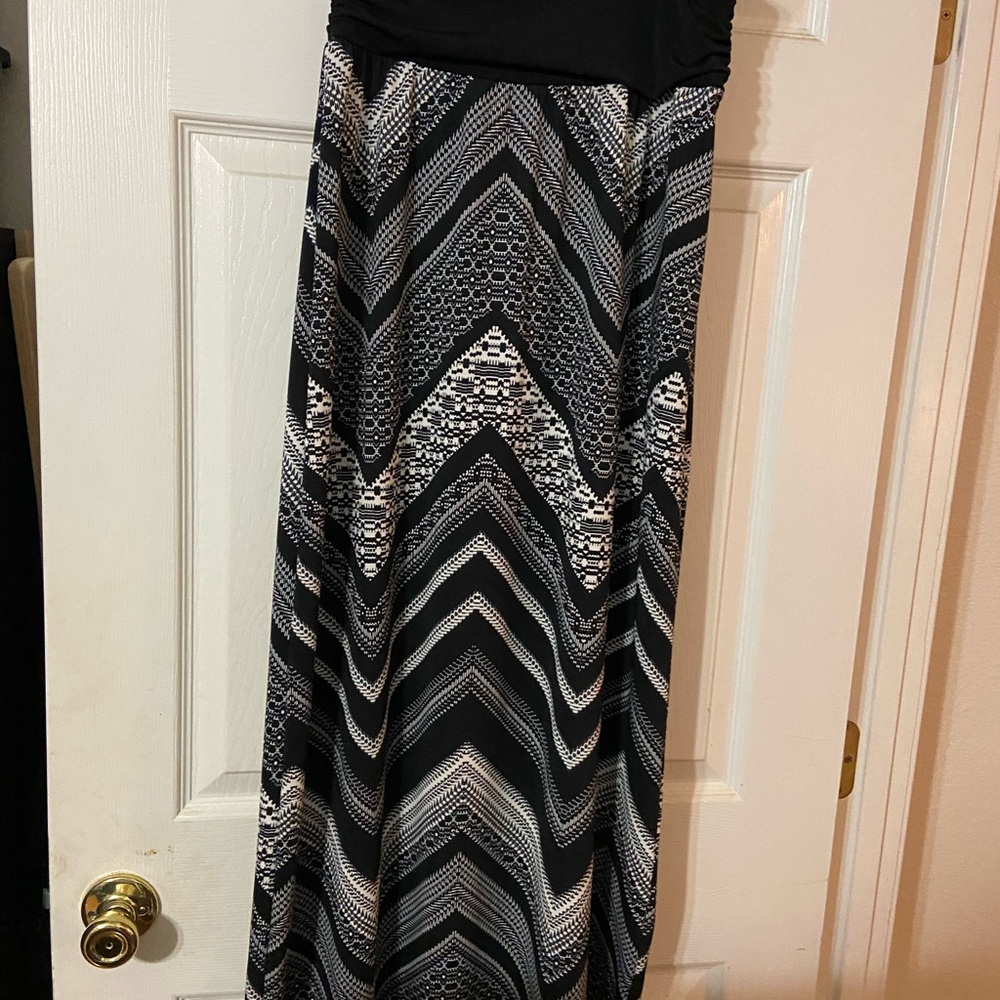AB Studio Black & White Chevron Maxi Skirt
